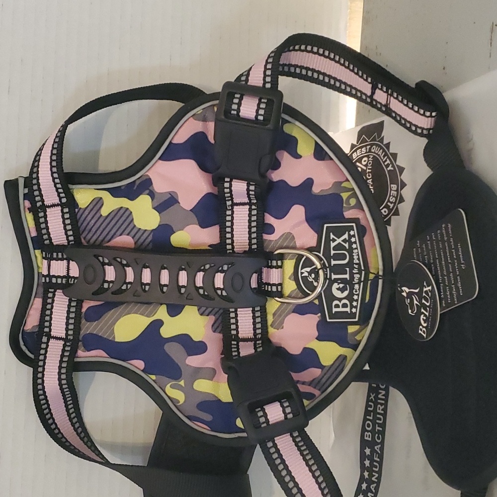 Bolux Heavy Duty Dog Harness. Pink Camo. Size Large. New in Package.